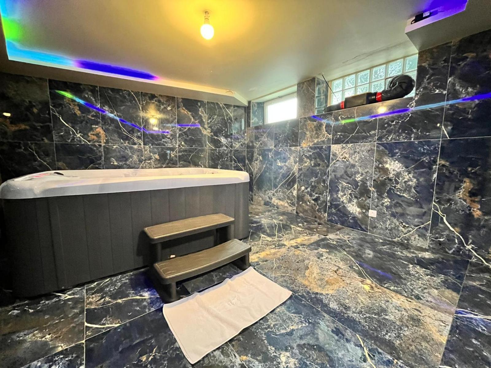 Golden Blue - Jacuzzi Apartment Rouen Exterior photo